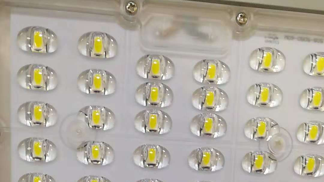 LED灯固定用什么胶水？