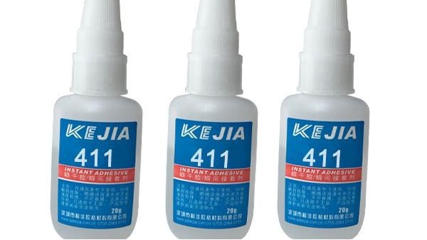 用什么胶水可以快速粘合铁？粘金属快干胶水