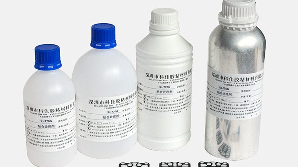 胶粘硅胶用快干胶粘不住，是胶水有问题吗？